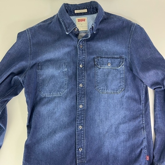 Levi’s Red Tab Denim Shirt​​​​​​​​​​​​​​​​​​​​​​​​​​​​​​​​​​​​​​​ - Picture 1 of 7